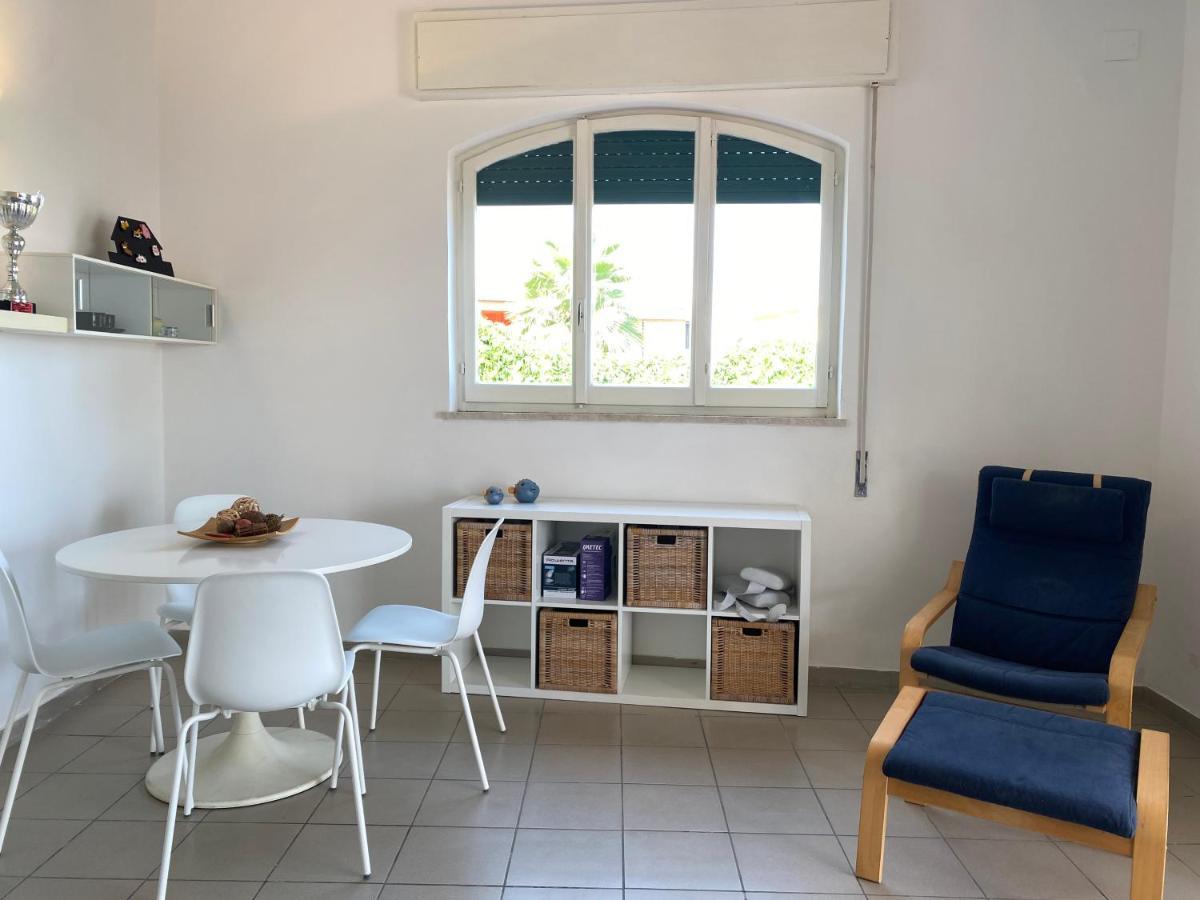 Villa Titti Residence La Bussola Fontane Bianche Eksteriør billede