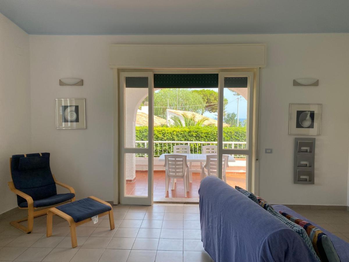 Villa Titti Residence La Bussola Fontane Bianche Eksteriør billede