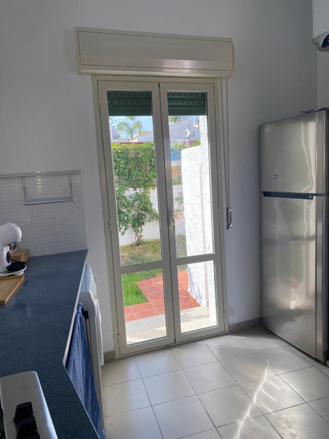 Villa Titti Residence La Bussola Fontane Bianche Eksteriør billede
